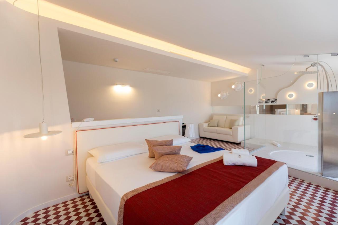 Suite Hotel L'Oasi Di Riaci (Adults Only) Santa Domenica  Buitenkant foto