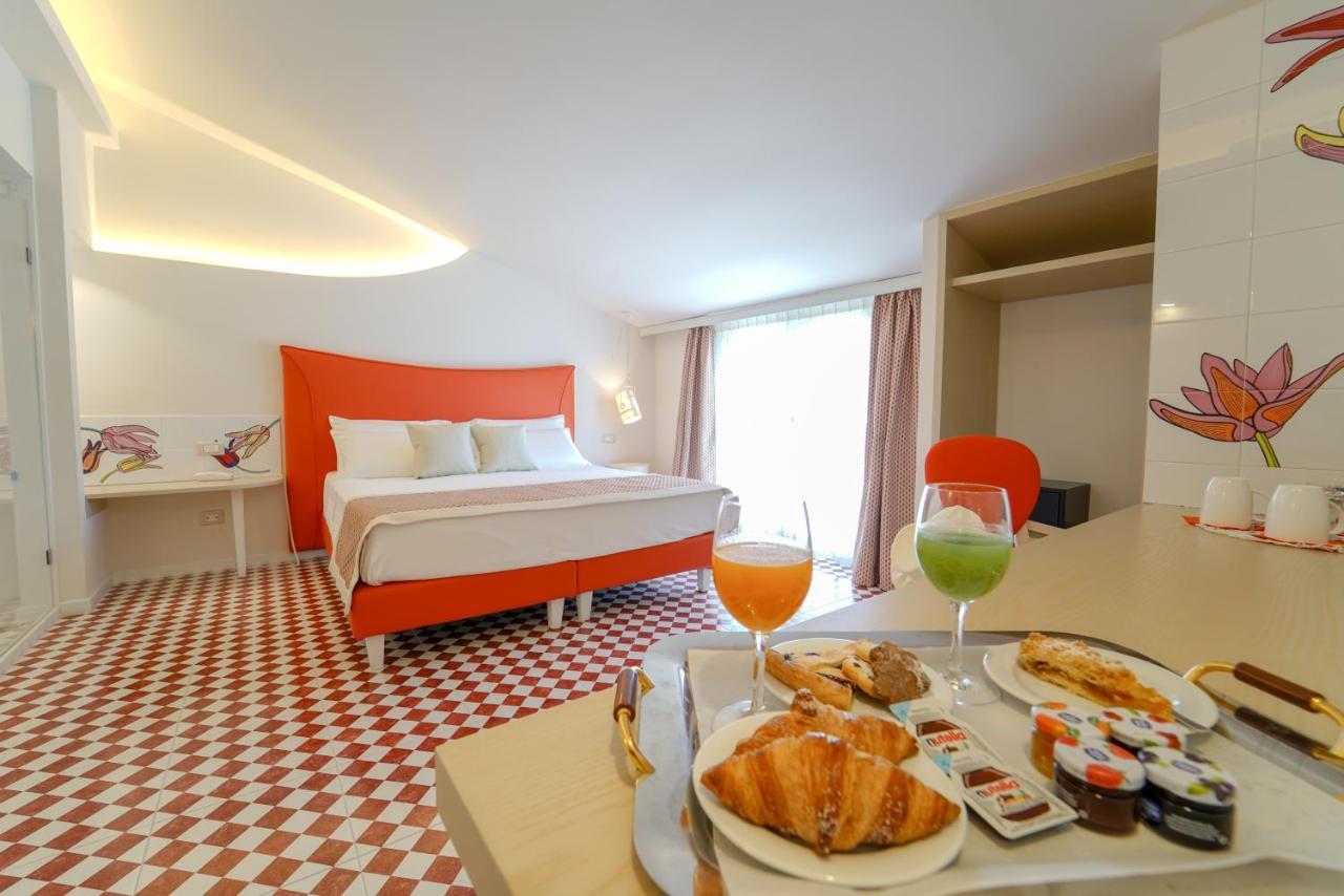 Suite Hotel L'Oasi Di Riaci (Adults Only) Santa Domenica  Buitenkant foto