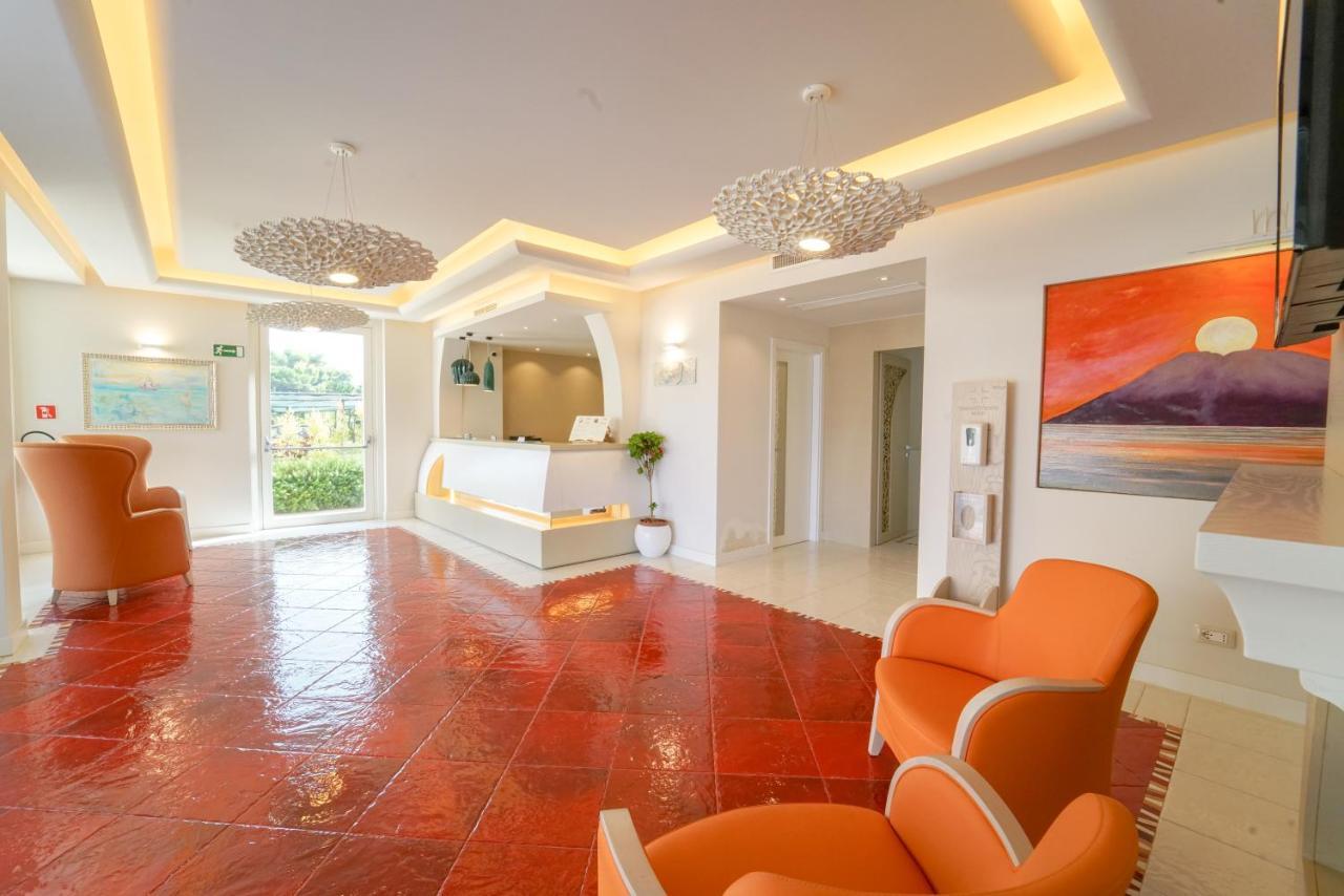 Suite Hotel L'Oasi Di Riaci (Adults Only) Santa Domenica  Buitenkant foto