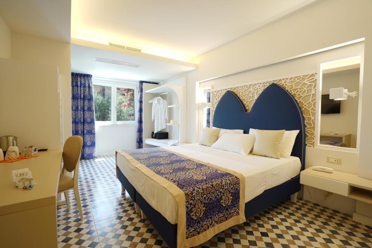 Suite Hotel L'Oasi Di Riaci (Adults Only) Santa Domenica  Buitenkant foto