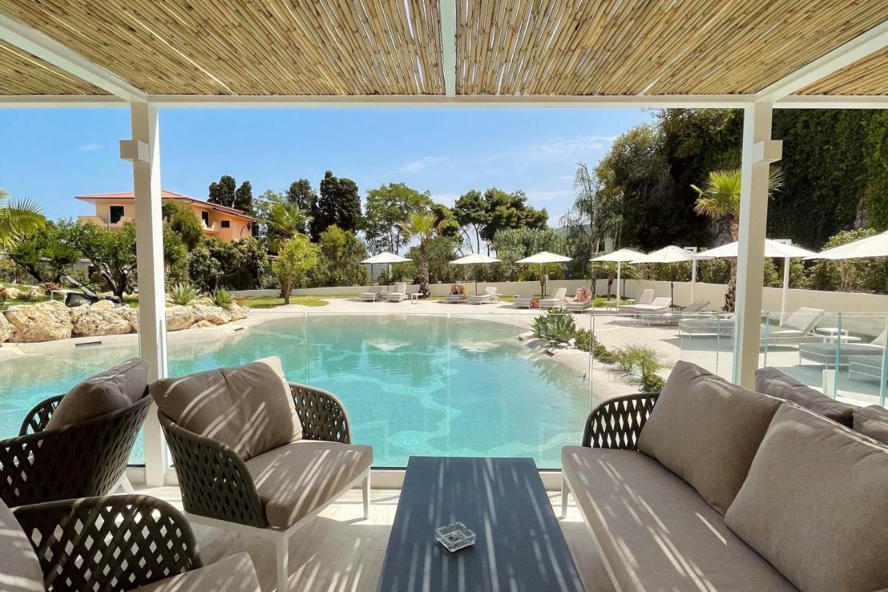 Suite Hotel L'Oasi Di Riaci (Adults Only) Santa Domenica  Buitenkant foto