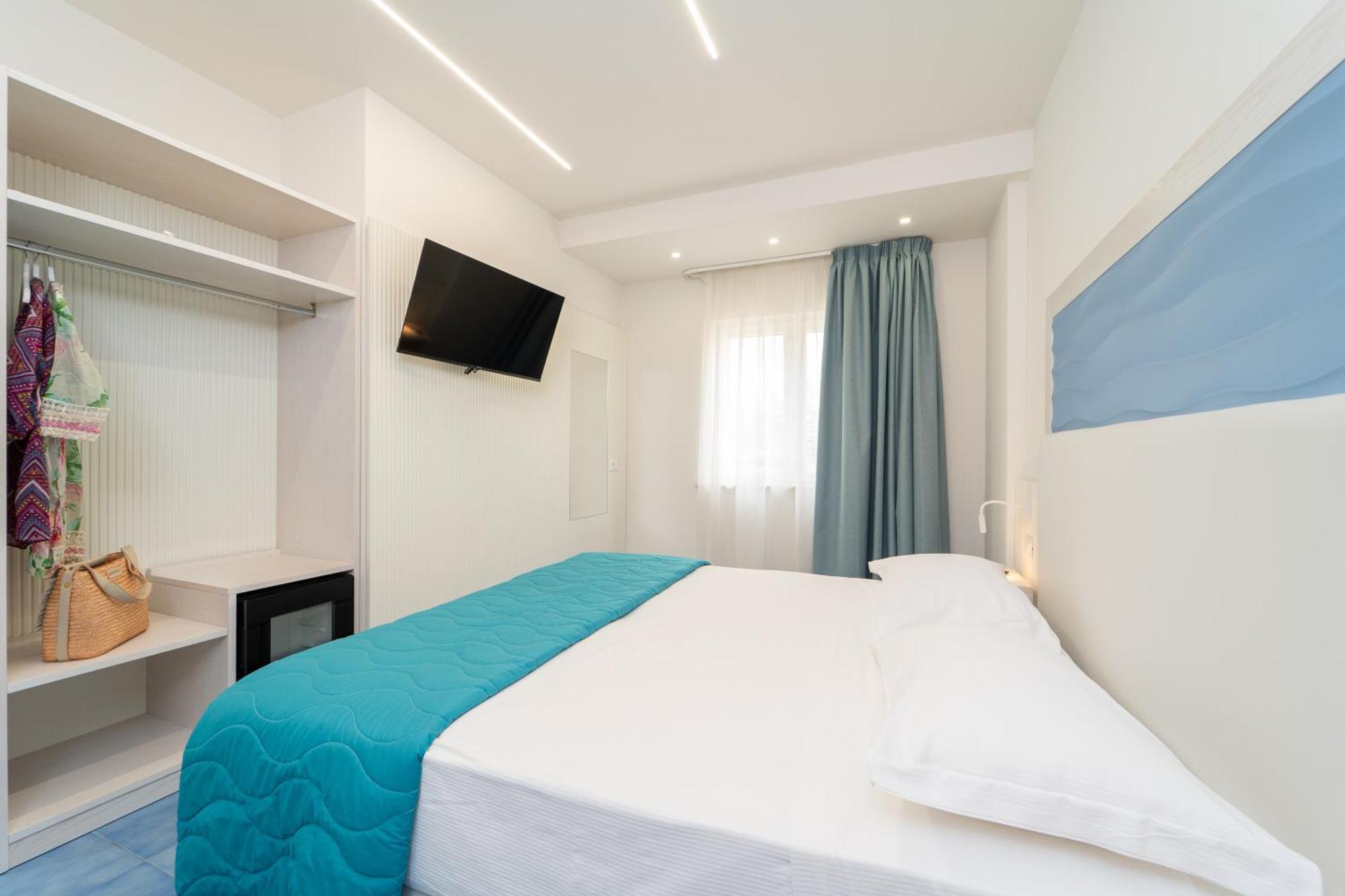 Suite Hotel L'Oasi Di Riaci (Adults Only) Santa Domenica  Buitenkant foto