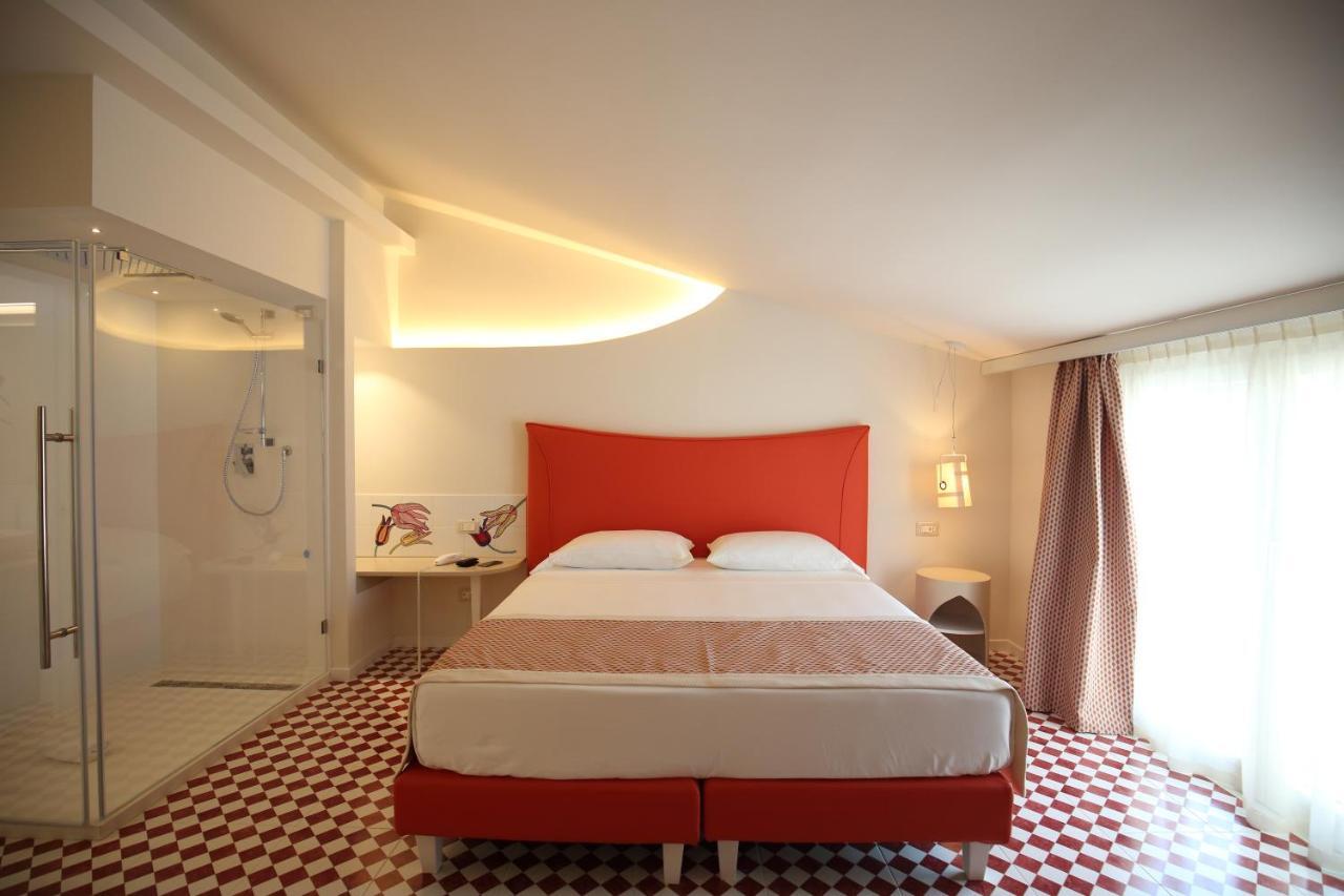 Suite Hotel L'Oasi Di Riaci (Adults Only) Santa Domenica  Buitenkant foto
