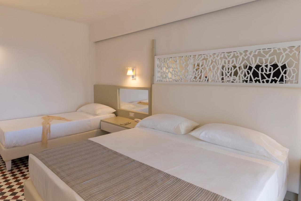 Suite Hotel L'Oasi Di Riaci (Adults Only) Santa Domenica  Buitenkant foto